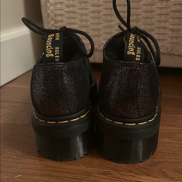 Dr. Martens Women's 1461 Faux Fur Lined Metallic Leather Oxford Shoes Size 8 - Picture 4 of 7